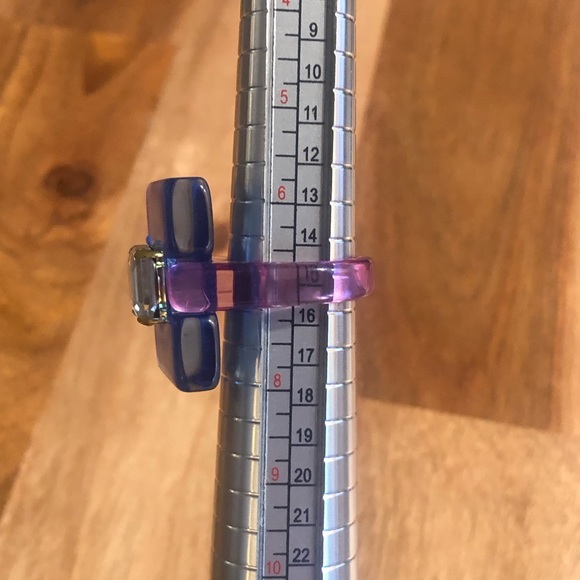 Fashion Rings - Picture 6 of 11